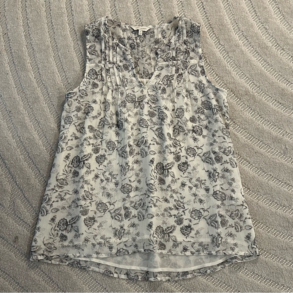 Lucky Brand Floral Boho Black and White Sleeveless V-Neck Blouse - XS
